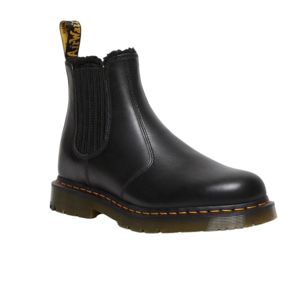 🆕Dr. Martens Wintergrip Leather Chelsea Boots